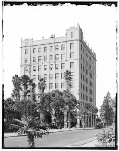 Professional Building, 65 North Madison, Pasadena. 1925