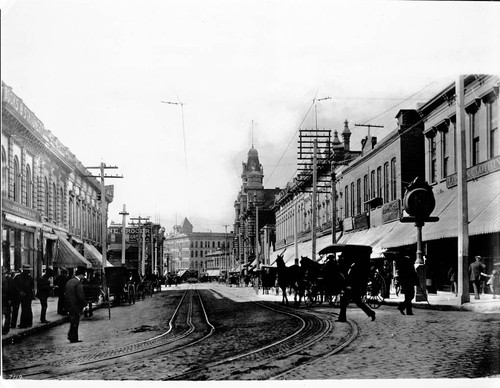 Spring St. South from Temple. Cable and electric cars on the same track