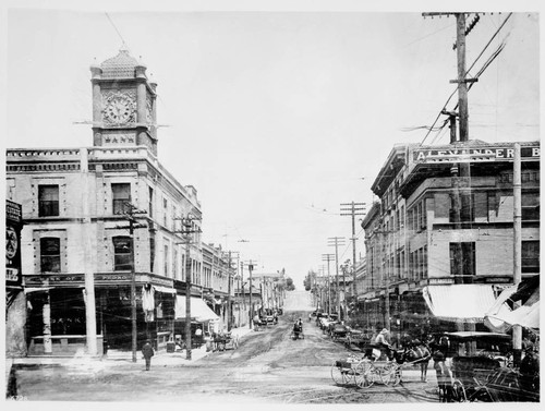 San Pedro, looking North on Beacon St