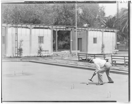 Mr. Smith playing roque at the Pasadena Roque Club, 1929