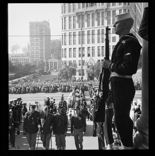 Funeral for World War II servicemen, downtown Los Angeles