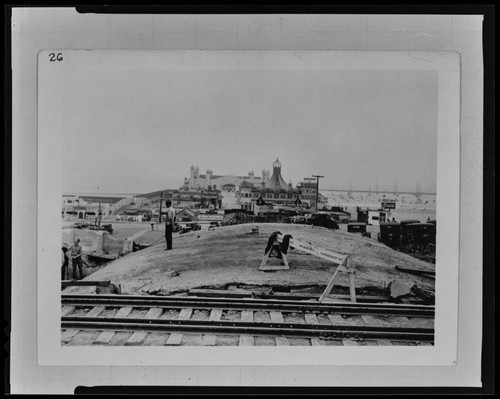 Colorado Blvd. and Ocean Ave. tunnel showing arch