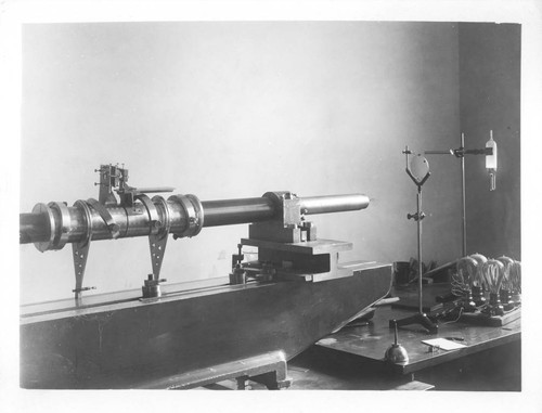 Ruling engine 'A' at Mount Wilson Observatory's Pasadena optical laboratory