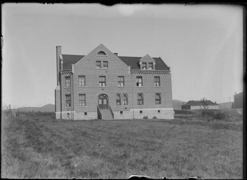 Unidentified building at the University of Nevada, Reno