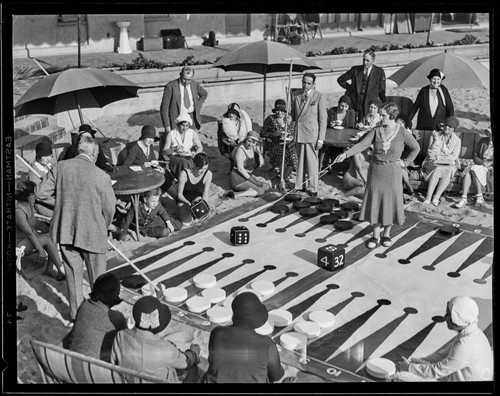 Giant backgammon game, Santa Monica