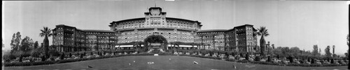 Huntington Hotel, Oak Knoll and Wentworth, Pasadena. 1926