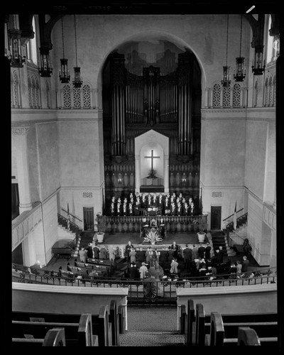 Wilshire Christian Church interior, Los Angeles