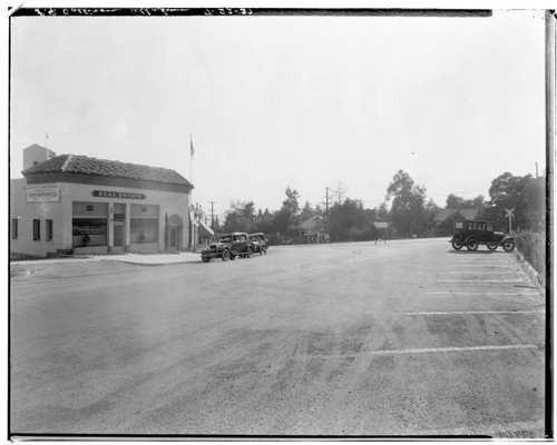Foothill looking towards Lake Avenue, Pasadena. 1927