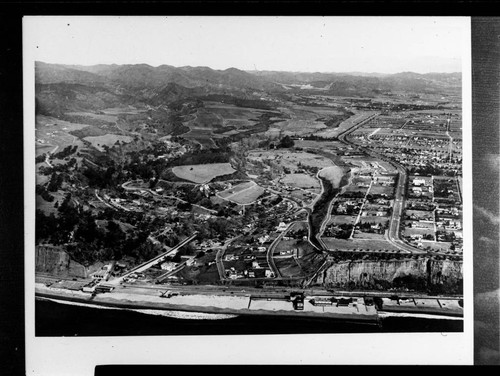 Aerial view of Santa Monica Canyon