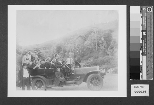 Harrison Gray Otis and family outdoors with car