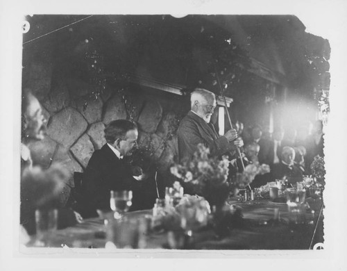 Andrew Carnegie and George Ellery Hale at a banquet