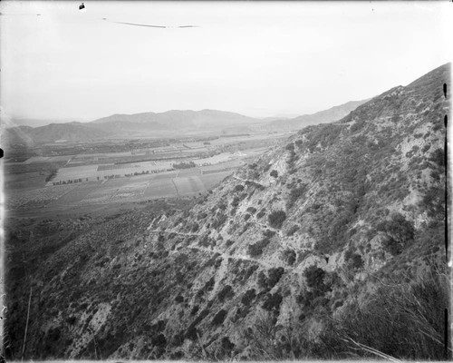 Lower portion of Mount Wilson trail and valley