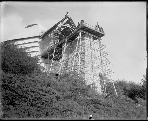 Construction of the Snow telescope building, Mount Wilson Observatory