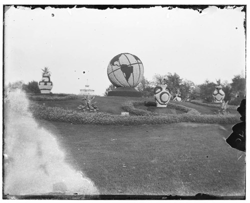 Flower-covered globe, World's Columbian Exposition, Chicago