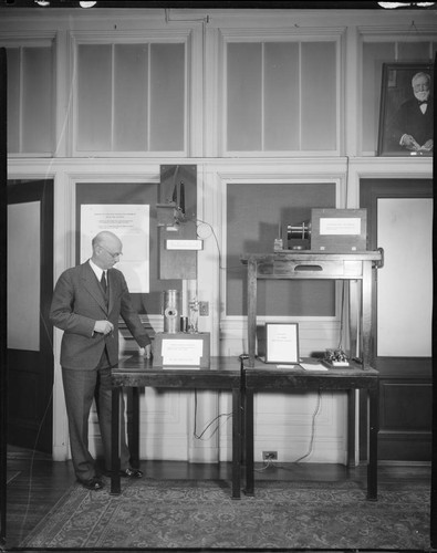 Joel Stebbins at the photometer exhibit, Mount Wilson Observatory