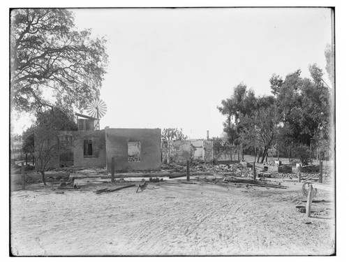 Partially ruined farm buildings, Merced Falls, Merced County