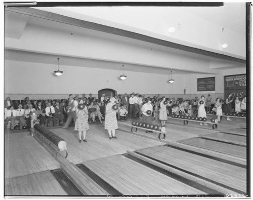 Mason Bowling Alley, 970 East Colorado, Pasadena. 1929