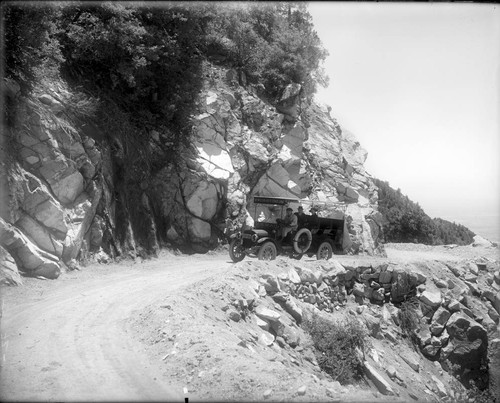 Mount Wilson auto stage line/mail truck traveling on the Mount Wilson toll road