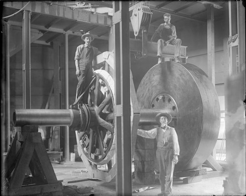 Polar axle of the 60-inch telescope, Mount Wilson Observatory