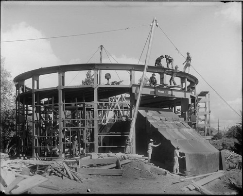 Construction of the base of the observatory dome for the 60-inch telescope, Mount Wilson Observatory