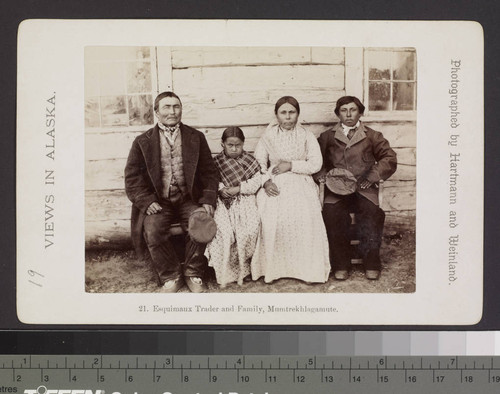 21. Esquimaux Trader and Family, Mumtrekhlagamute