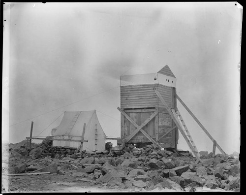 Government building, Pike's Peak