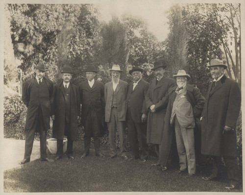 Eight astronomers and naturalists at the Hotel Maryland, Pasadena