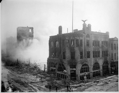 Aftermath of the bombing of the Los Angeles Times Building