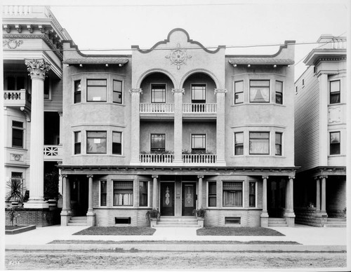 Flats on Figueroa Street