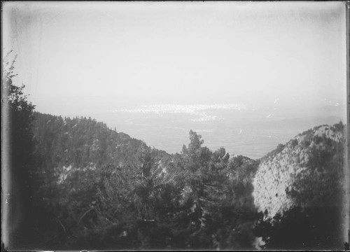 Night view of Pasadena and city lights, as seen from Mount Wilson