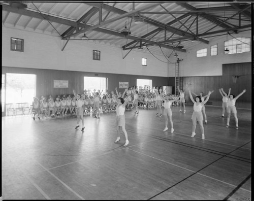 Gym class, Polytechnic Elementary School, 1030 East California, Pasadena. May 7, 1939