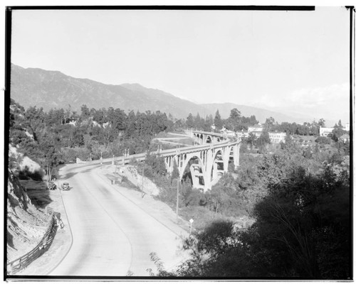 Colorado Street Bridge from the west, Pasadena. 1927