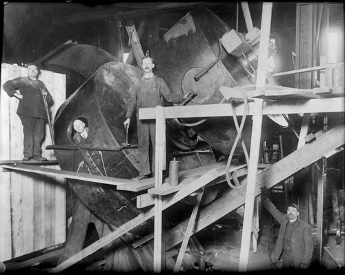 Testing 100-inch telescope floats at the Fore River Shipyard, Quincy, Mass