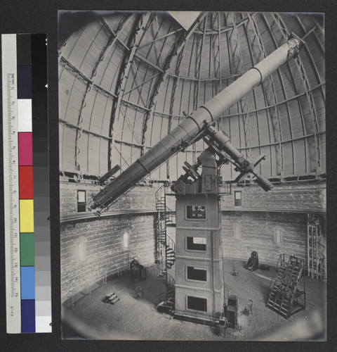 Refracting telescope (40 -inch) and its base at Yerkes Observatory