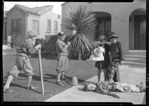 Kids making movies, View Park, Los Angeles. 1928