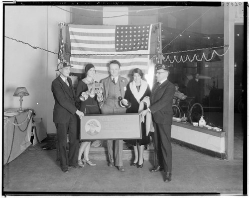 Priscilla Dean and Peggy Hamilton at Veterans Headquarters. 1928