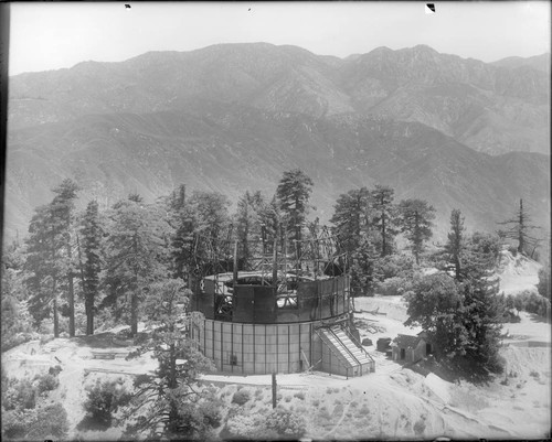 Construction of the 100-inch telescope observatory building, Mount Wilson Observatory