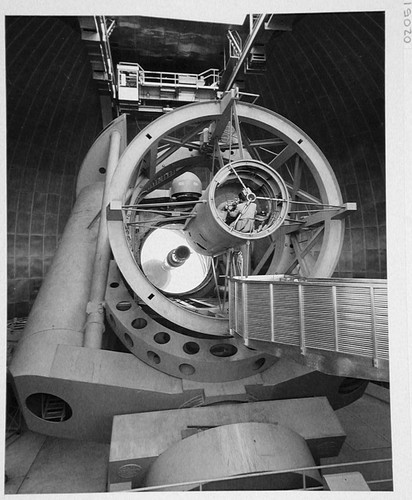 200-inch telescope, tube down, Palomar Observatory