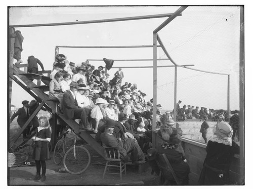 Baseball spectators, Thanksgiving, Fairmead