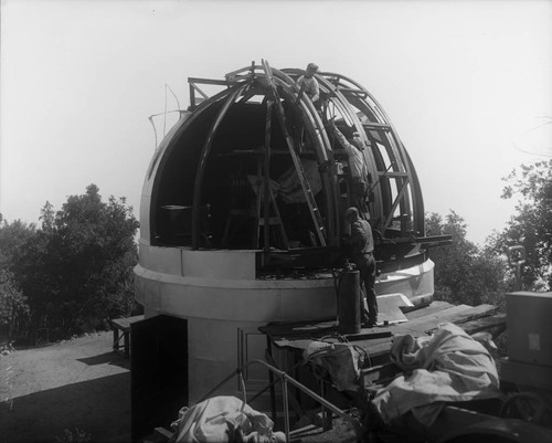 Construction of a new dome and shutter on the 10-inch telescope building, Mount Wilson Observatory