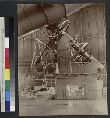 Base of 40-inch telescope at Yerkes Observatory