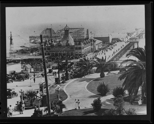 Looff Pleasure Pier and Santa Monica Pier