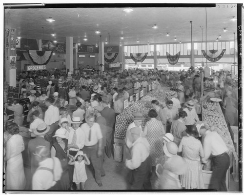 Pasadena Market grand opening, 666 East Colorado, Pasadena. 1931