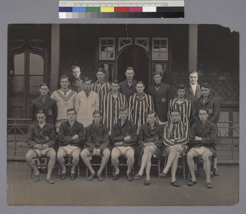 Edwin Powell Hubble with the University of Oxford crew team, in Oxford, England