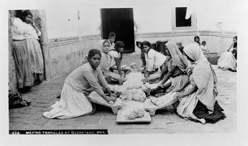 Making tortillas at Queretaro, Mexico