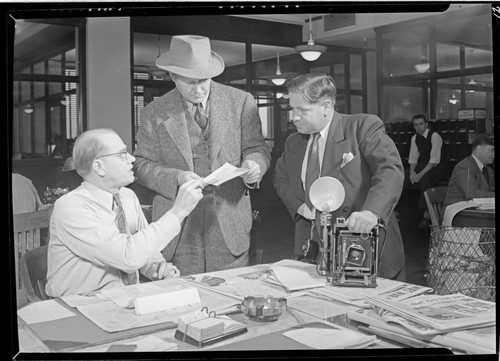 Los Angeles Times, news desk and photographer, Los Angeles. 1941