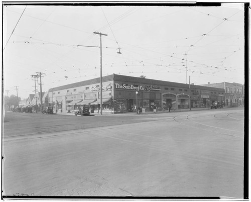 Southwest corner of Colorado Street and Los Robles, featuring Sun Drug Company, 428 East Colorado, Pasadena. 1924