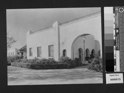 Side view of Milflores, Spanish-style home of Harrison Gray Otis