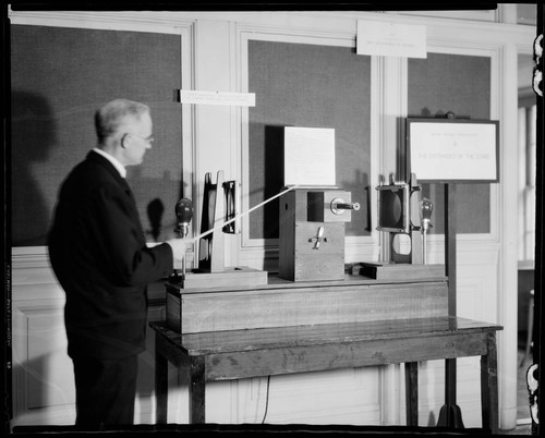 Roscoe F. Sanford, demonstrating at a display at Mount Wilson Observatory