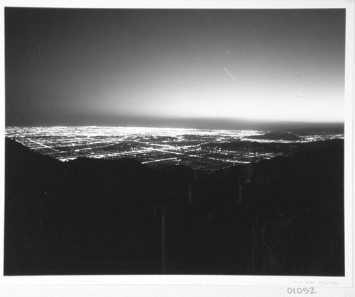 Night view of Pasadena seen from Mount Wilson